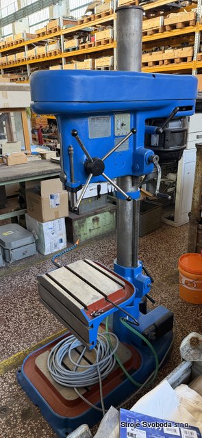 Vrtačka sloupová VS 16 (Vrtacka sloupova VS 16 (2).JPG)